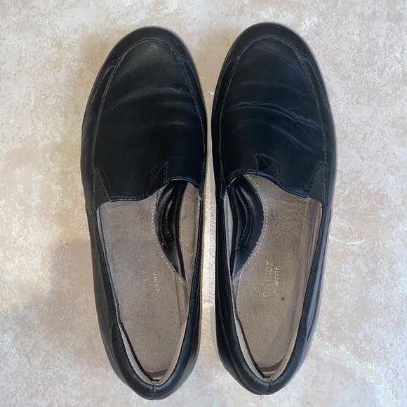 Naturalizer Back Flats Size 7.5 - Picture 5 of 7